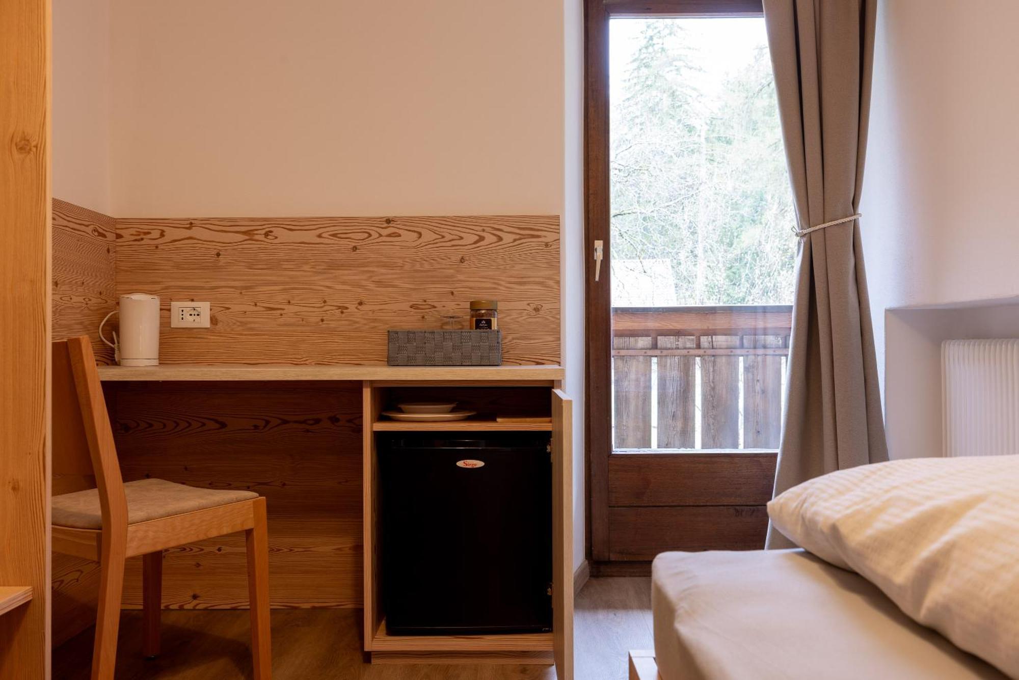 San Pietro Dolomiti Small Budget Hotel أورتيسايْ المظهر الخارجي الصورة